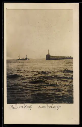 Foto-AK Zeebrügge, Molenkopf