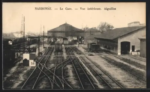 AK Narbonne, La Gare, Vue intérieure, Bahnhof