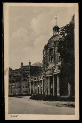 AK Asfeld, Kolonnaden und Kuppel