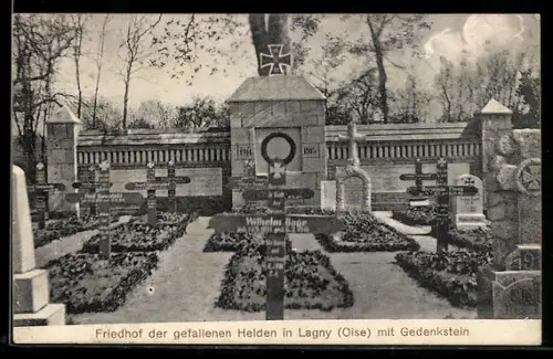 AK Lagny /Oise, Friedhof der gefallenen Helden in Lagny, Oise mit Gedenkstein