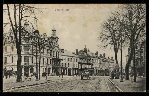 AK Charleville, Strassenansicht mit Bäumen