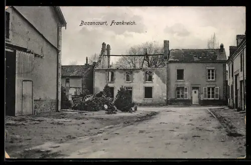 AK Bazancourt, Dorfplatz mit zerstörten Häusern