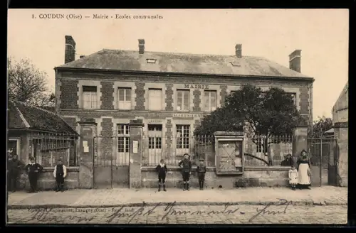 AK Coudun /Oise, Mairie, Ecoles communales
