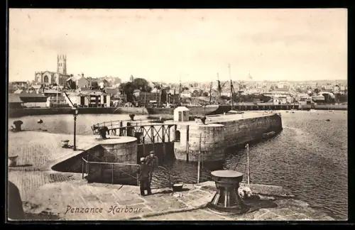AK Penzance, Harbour