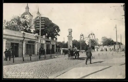 AK Wolodymyr-Wolynsk, Strassenpartie mit Kirchtürmen