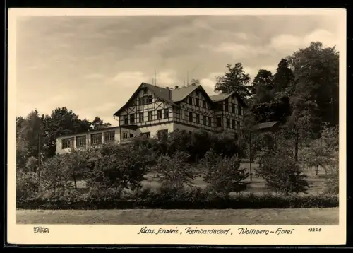 Foto-AK Walter Hahn, Dresden, Nr. 13265: Reinhardtsdorf, Blick zum Wolfsberg-Hotel