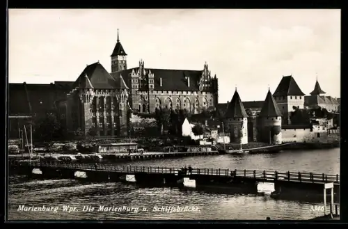 AK Marienburg, Blick auf Schiffsbrücke und Marienburg