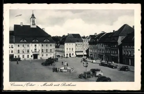 AK Crossen /Oder, Markt mit Rathaus und Stadtsparkasse