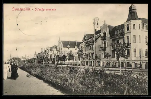AK Swinemünde, Strandpromenade mit Hotel Schloss am Meer