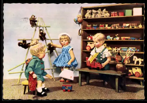 AK Käthe Kruse-Puppen im Spielzeugladen