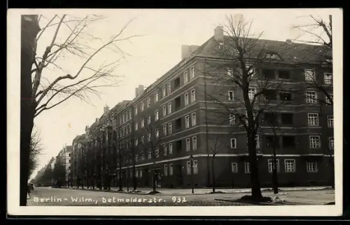 AK Berlin-Wilmersdorf, Partie in der Detmolderstrasse 932 mit Wohnhäusern