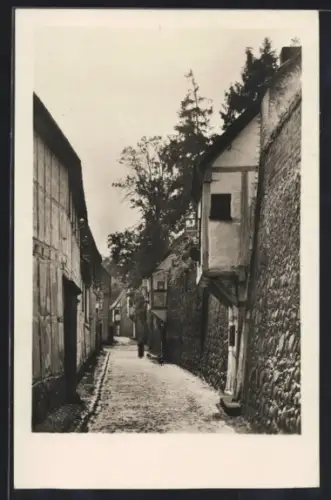 AK Neubrandenburg, Mauerstrasse mit Wiekhäusern