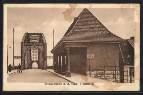 AK Schönebeck a. d. Elbe, Elbbrücke, Brückenhäuschen
