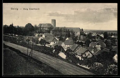 AK Belzig, Burg Eisenhardt mit Strassenpartie