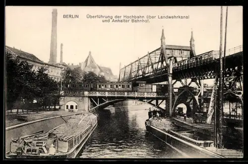 AK Berlin, Überführung der Hochbahn über Anhalter Bahn u. Landwehrkanal, mit Frachtschiff