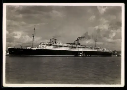 AK Passagierschiff Bremen vom Norddeutschen Lloyd vor Anker liegend