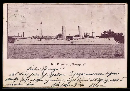 AK Kleiner Kreuzer Nymphe vor der Küste querab von Steuerbord, Kriegsschiff