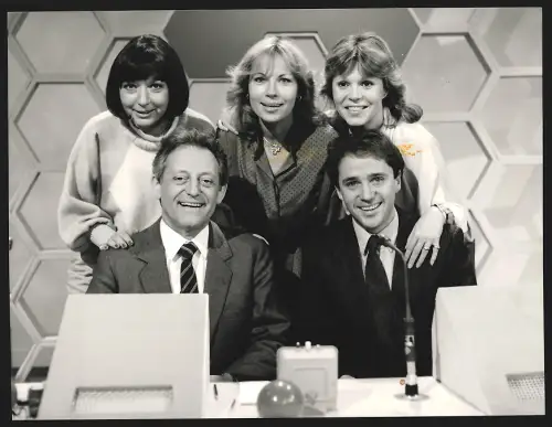 Fotografie Hans Rosenthal und sein Team der Sendung Dalli Dalli