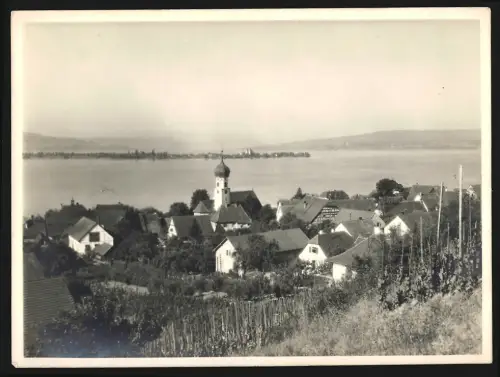 Fotografie Ansicht Insel Reichenau, Von Allensberg aus gesehen, Kirche, Grossformat 19 x 25cm