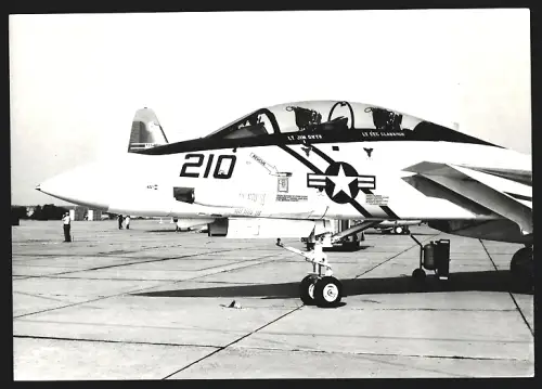 Fotografie Flugzeug Grumman F-14 Tomcat, US-Navy No. 210 der USS America in Ramstein
