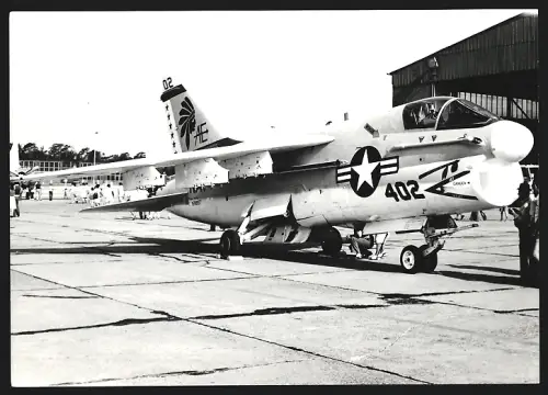 Fotografie Flugzeug Vought A-7 Kampfjet der US-Navy No. 402 in Ramstein