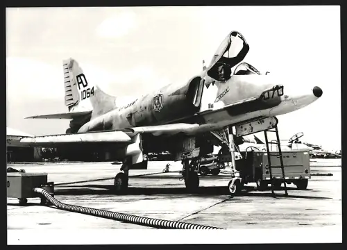 Fotografie Flugzeug Douglas A4 Skyhawk, Kampfjet No. 1064, Naval Air Station Key West, Florida