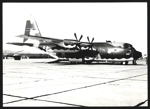 Fotografie Flugzeug Lockheed C-130 Hercules USAF 9816 in Ramstein