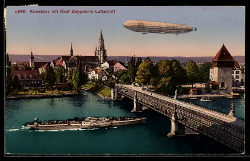 AK Konstanz, Graf Zeppelin`s Luftschiff im Fluge über der Stadt