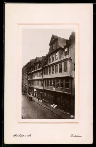 Foto-AK NPG Nr. 5: Frankfurt a. M., Strassenpartie am Goethehaus