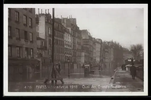 AK Paris, Inondation 1910, Quai des Grands-Augustins, Hochwasser