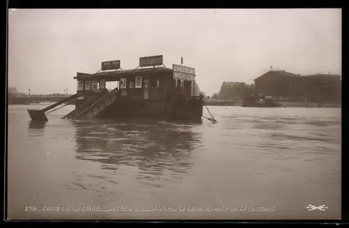 AK Paris, Crues de la Seine 1910, La Seine au Pont de la Concorde