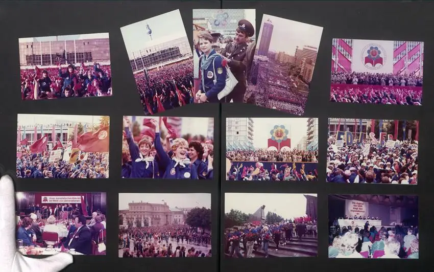 Fotoalbum mit 29 Fotografien, FDJ Berlin Nationales Jugendfestival DDR 35 Jahre DDR Veranstaltungen 0