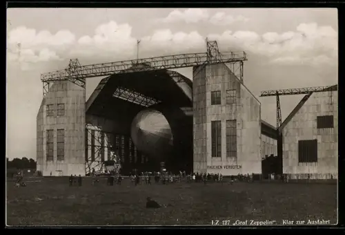 AK Luftschiff LZ 127 Graf Zeppelin klar zur Ausfahrt
