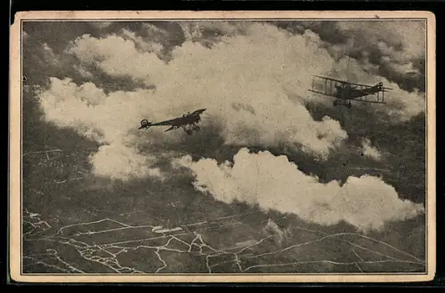 AK Luftkampf zwischen einem Deutsche und einem Französischen Flugzeug