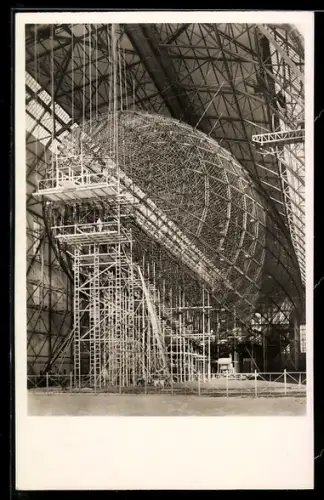 AK LZ Zeppelin 129 im Bau