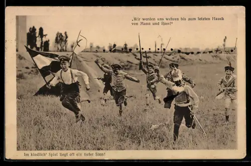AK Kinder stürmen als Soldaten verkleidet über ein Feld, Kinder Kriegspropaganda
