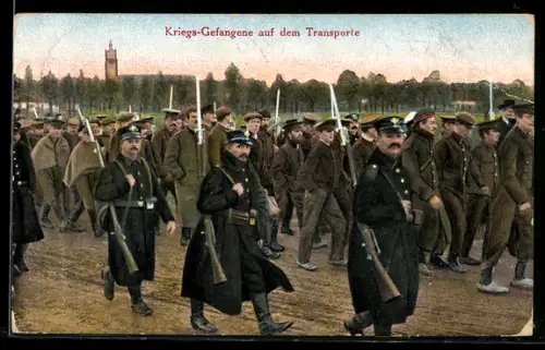 AK Kriegsgefangene auf dem Transporte