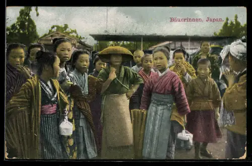 AK Japan, Geisha, Dorfbewohner versammeln sich im Ort