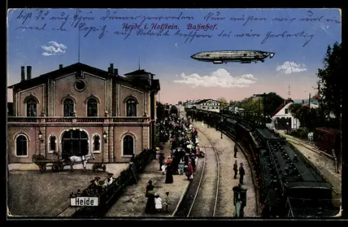 AK Heide i. Holstein, Zeppelin überm Bahnhof