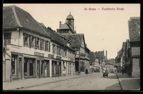 AK Gr.-Gerau, Passanten in der Frankfurter Strasse