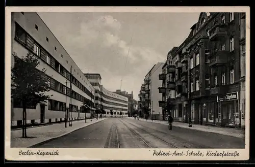 AK Berlin-Köpenick, Polzei-Amt-Schule in der Kirdorfstrasse, Bauhaus Architektur