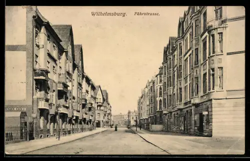 AK Wilhelmsburg, Partie in der Fährstrasse mit Passant