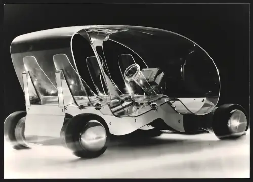 Fotografie Daimler Benz Centomobil in futuristischer Beleuchtung
