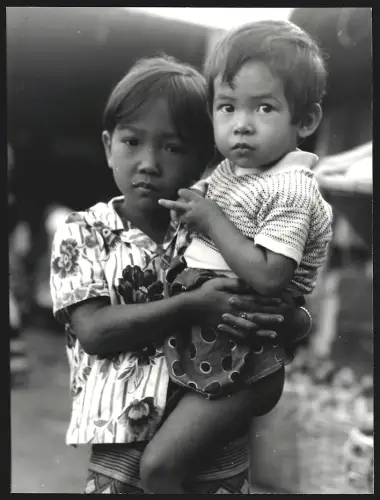 Fotografie Hermann Engel, Köln-Klettenberg, Weisshausstr. 36, Malaysien, Zwei Malaysische Kinder