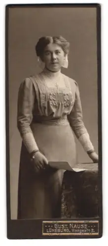 Fotografie Gust. Nause, Lüneburg, Waagestr. 2, Anna Bahte im Porträt