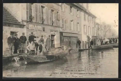 AK Port-Marly, Hochwasser der Seine 1910, un déménagement en barque