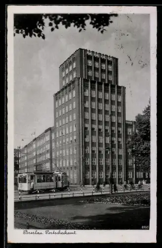 AK Breslau, Postscheckamt und Strassenbahn der Linie 7