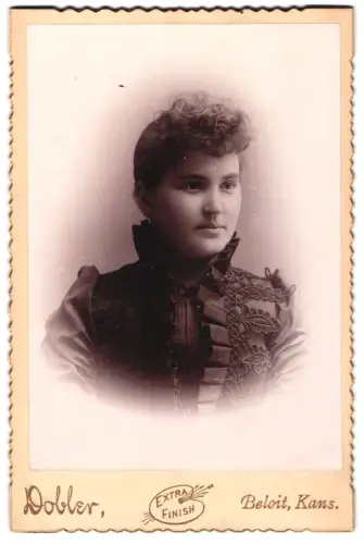 Fotografie L. F. Dobler, Beloit, Porträt von Tilly Baer