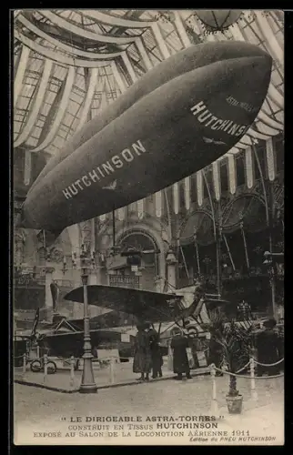 AK Le Dirigeable Astra-Torres, Zeppelin in einer Halle