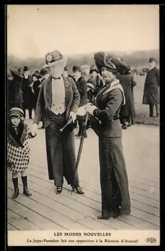 AK Elegante Damen mit Hut und Schirm tragen Hosenrock, Mode, Emanzipation